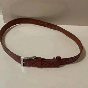 Valentino,beautiful classic belt excellent condition made of pure Italian leathe